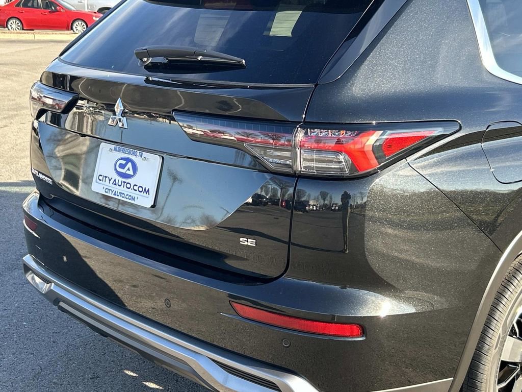 New 2026 Mitsubishi Outlander SE FWD image 10