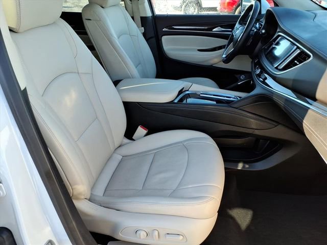 Used 2024 Buick Enclave Essence w/ Technology Package image 27