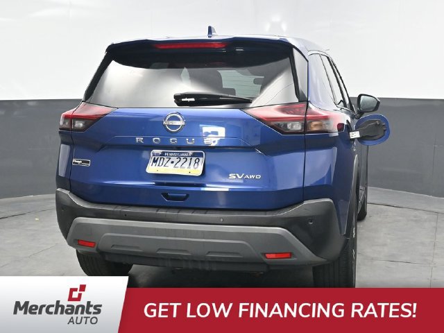 Used 2023 Nissan Rogue SV AWD/4WD image 2