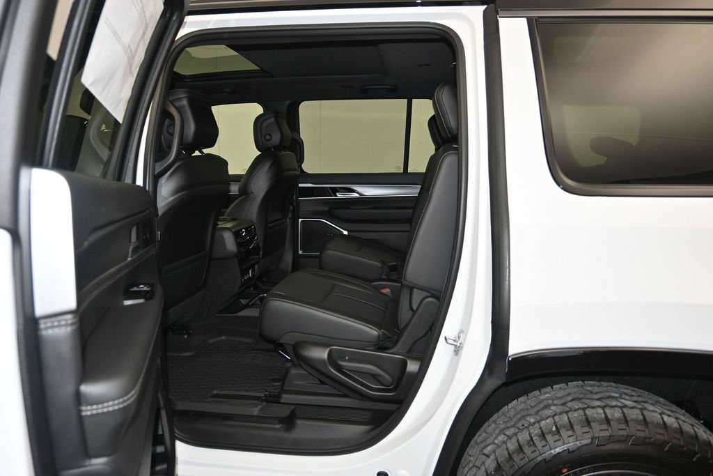 New 2026 Jeep Grand Wagoneer 4WD w/ Quick Order Packge 29V Upland image 24