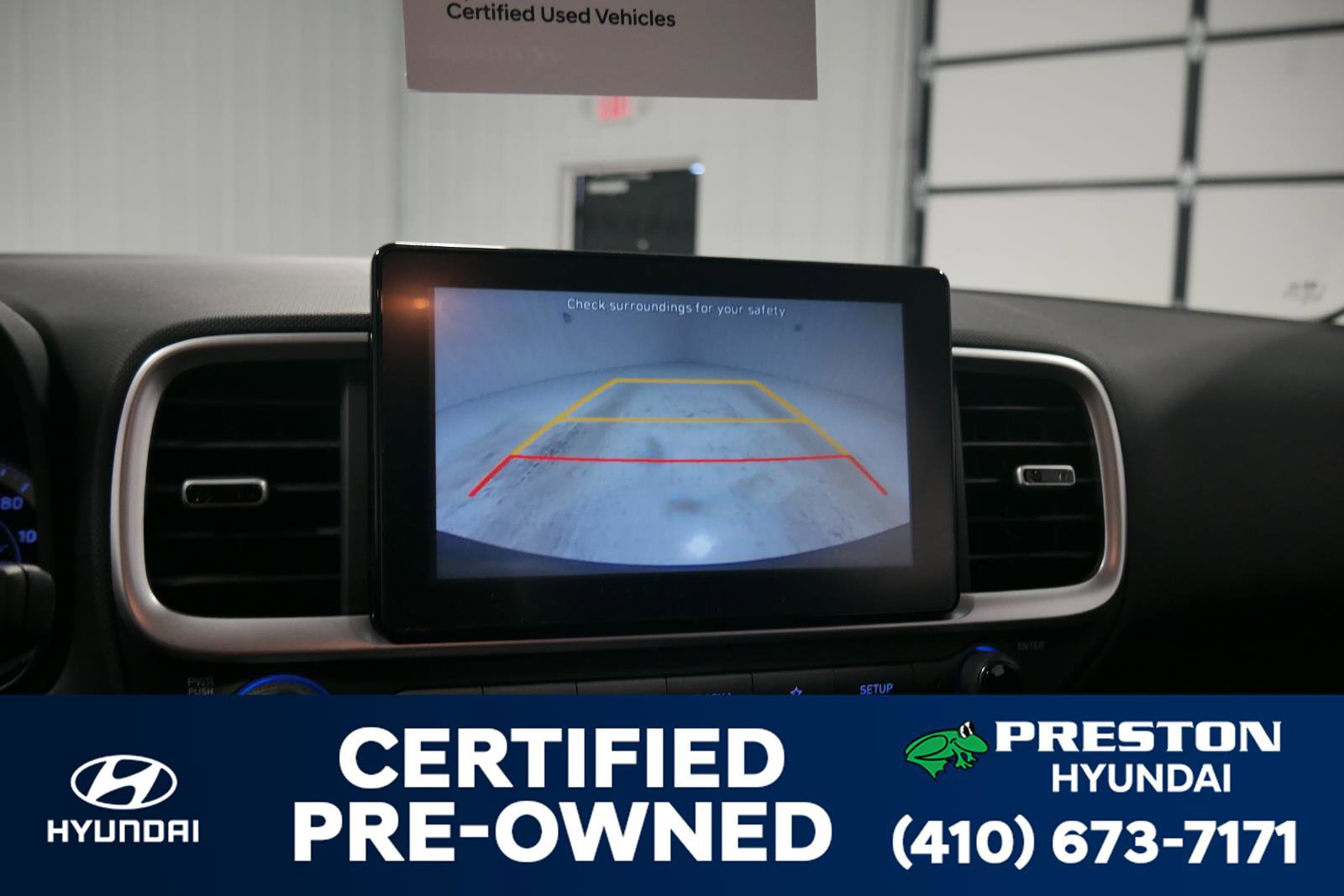 Used 2020 Hyundai Venue SEL image 22