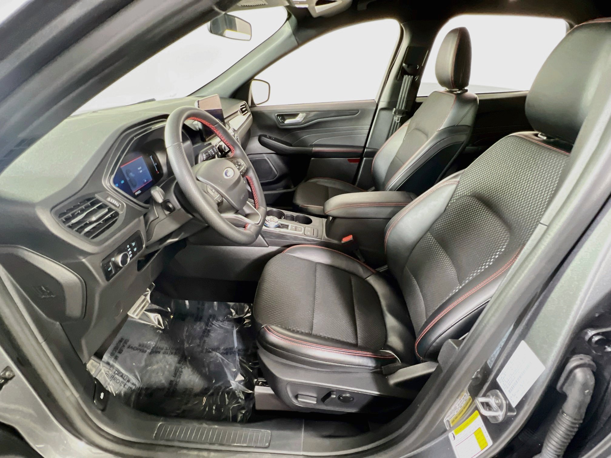 Used 2024 Ford Escape ST-Line AWD/4WD image 20