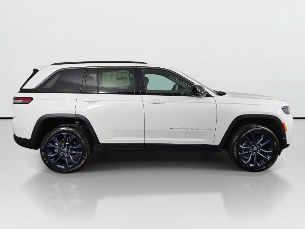New 2026 Jeep Grand Cherokee Limited AWD/4WD image 3