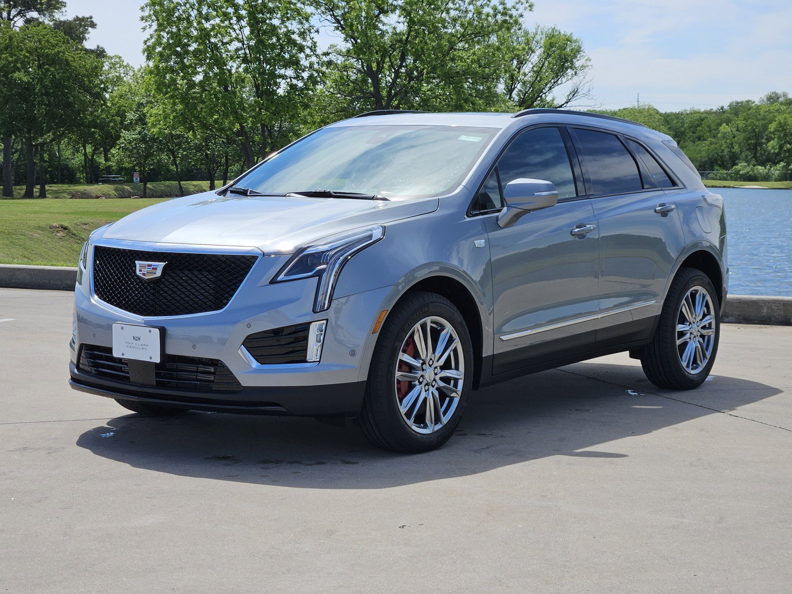 New 2026 Cadillac XT5 Sportv AWD/4WD image 2