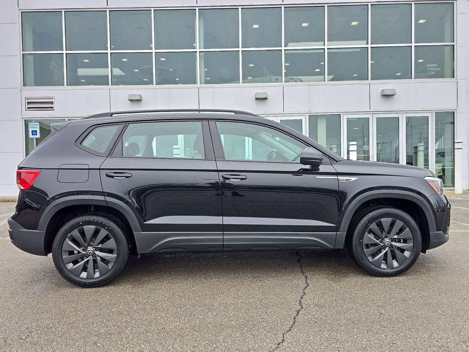 Certified 2023 Volkswagen Taos S image 2