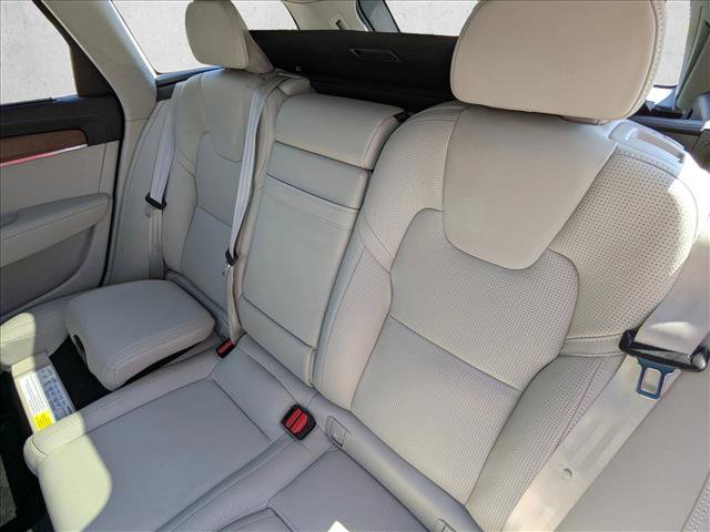 Used 2019 Volvo V90 T5 Inscription w/ Protection Package Premier image 11