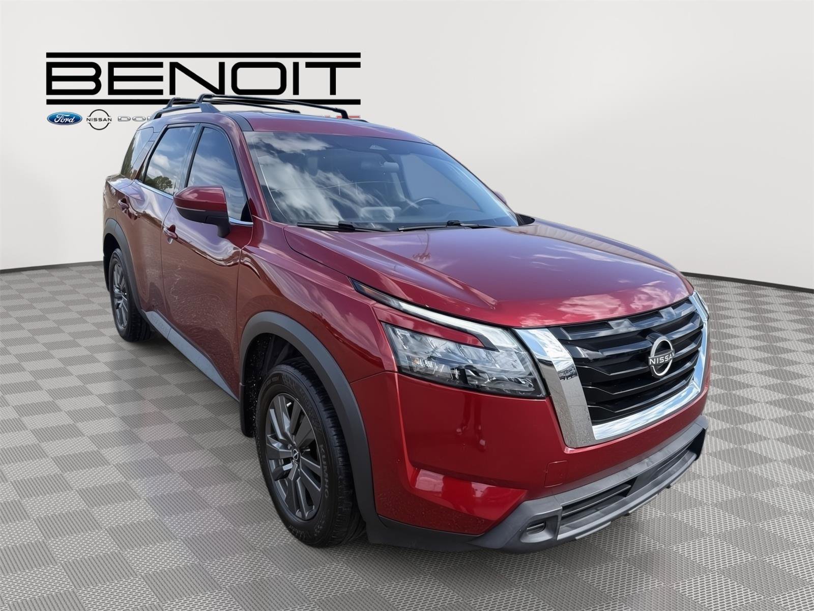 Used 2023 Nissan Pathfinder SV w/ SV Premium Package