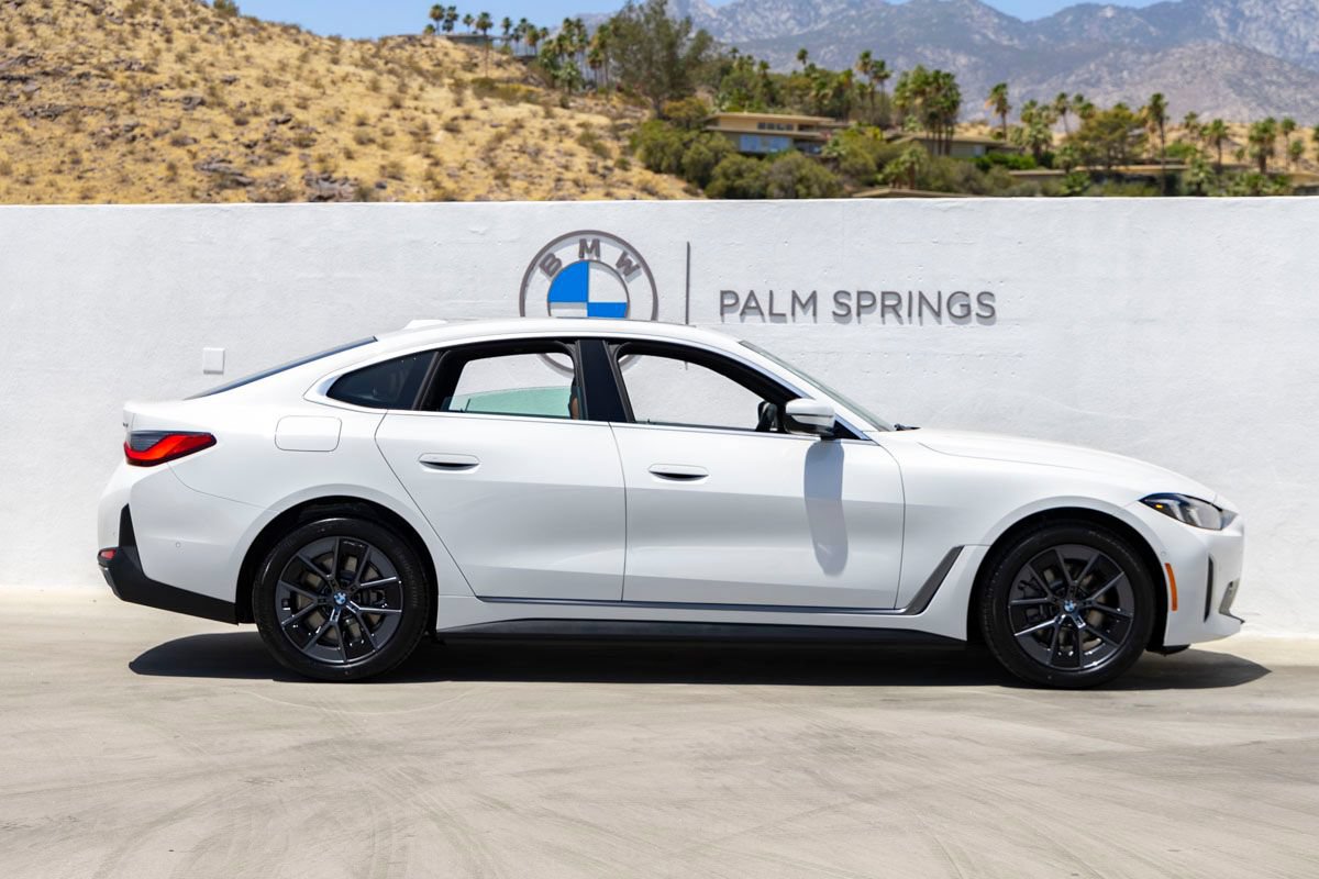 New 2026 BMW i4 eDrive40 w/ Premium Package RWD image 6