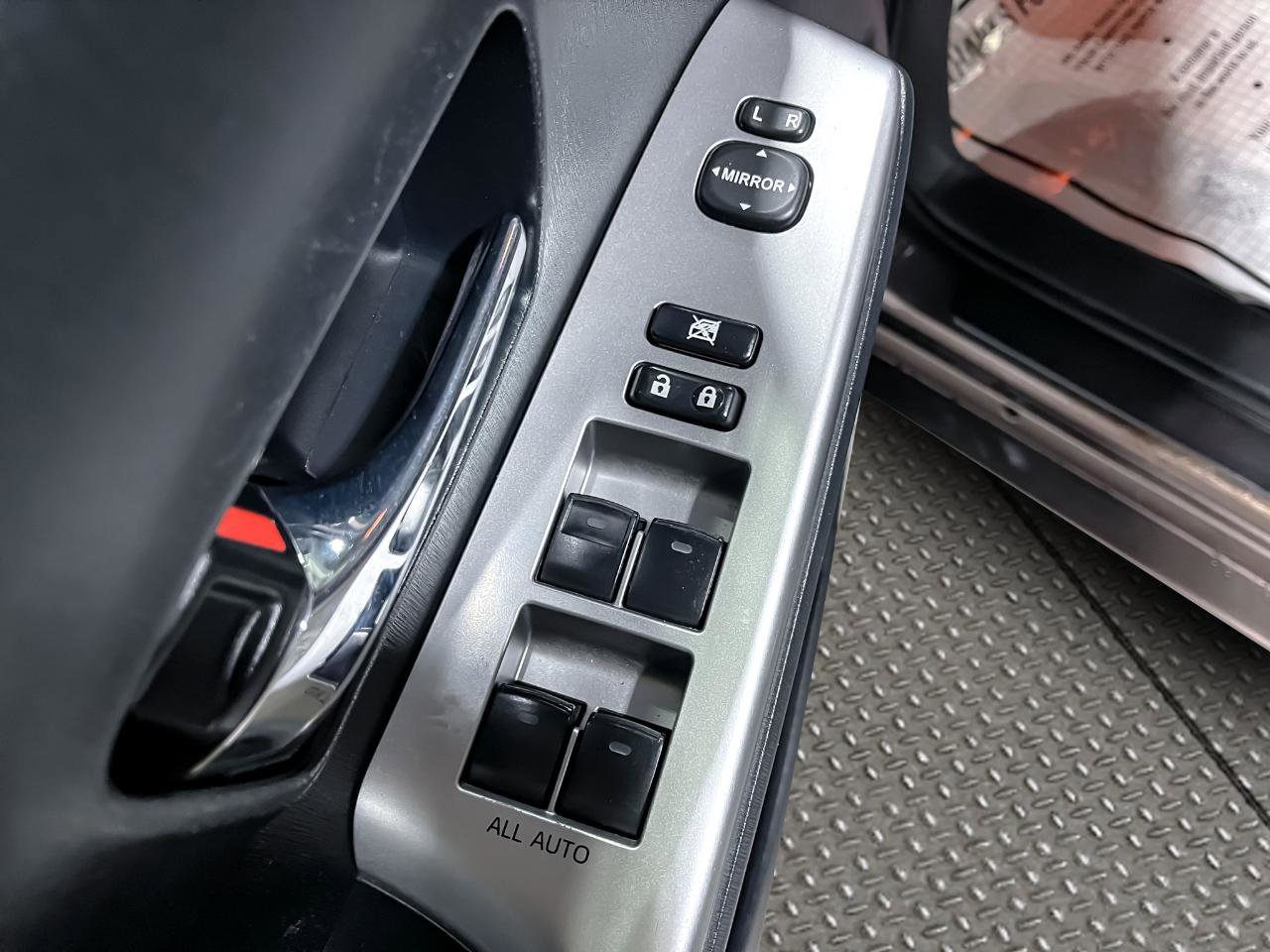 Used 2016 Toyota Prius V Four FWD image 12