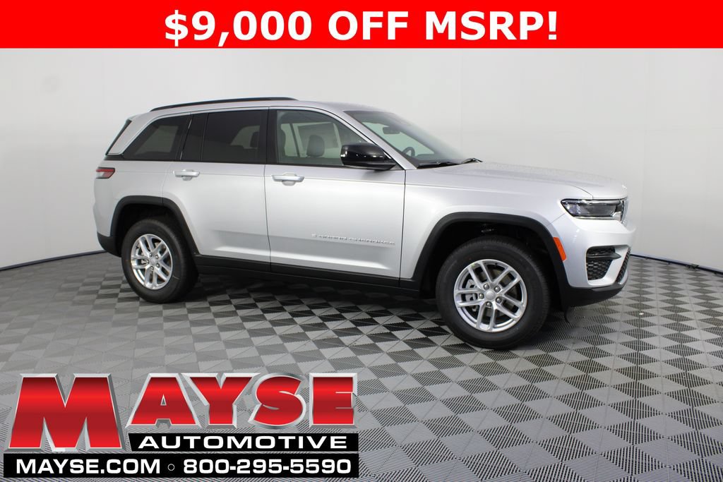 New 2026 Jeep Grand Cherokee Laredo AWD/4WD image 1