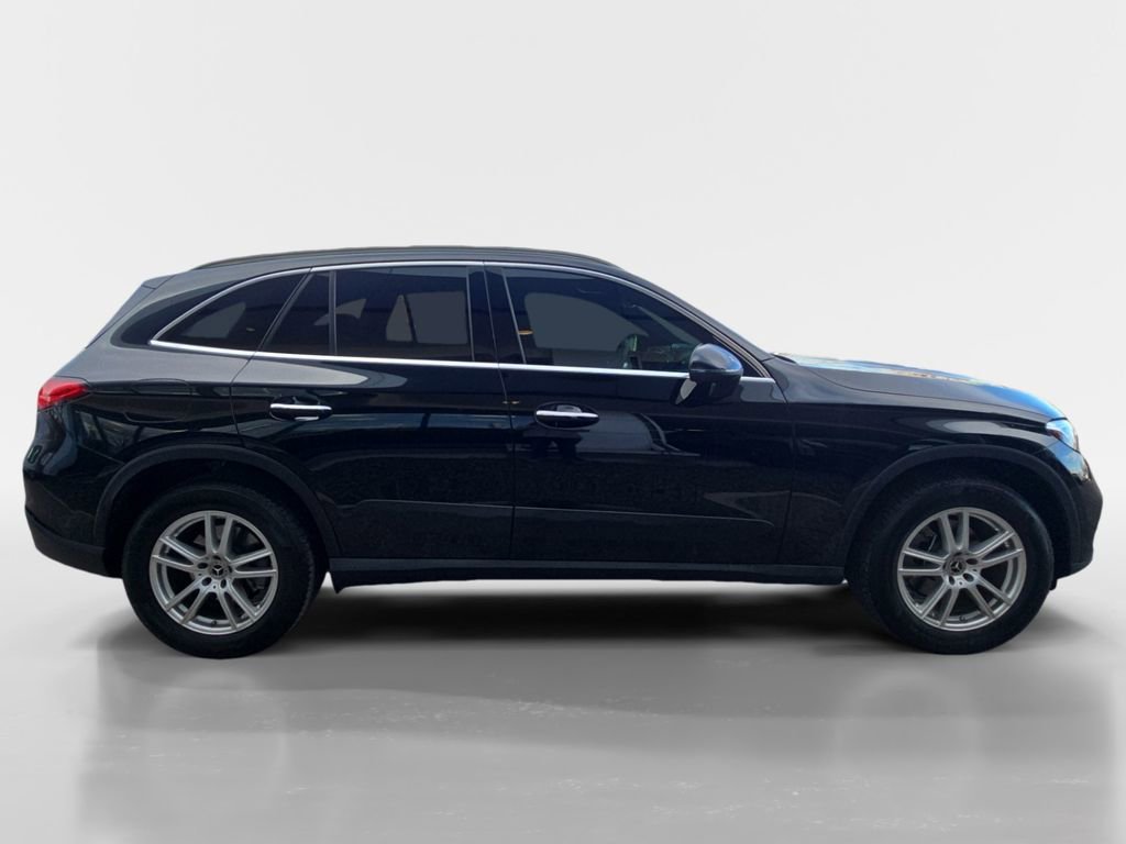 Used 2023 Mercedes-Benz GLC 300 4MATIC image 6