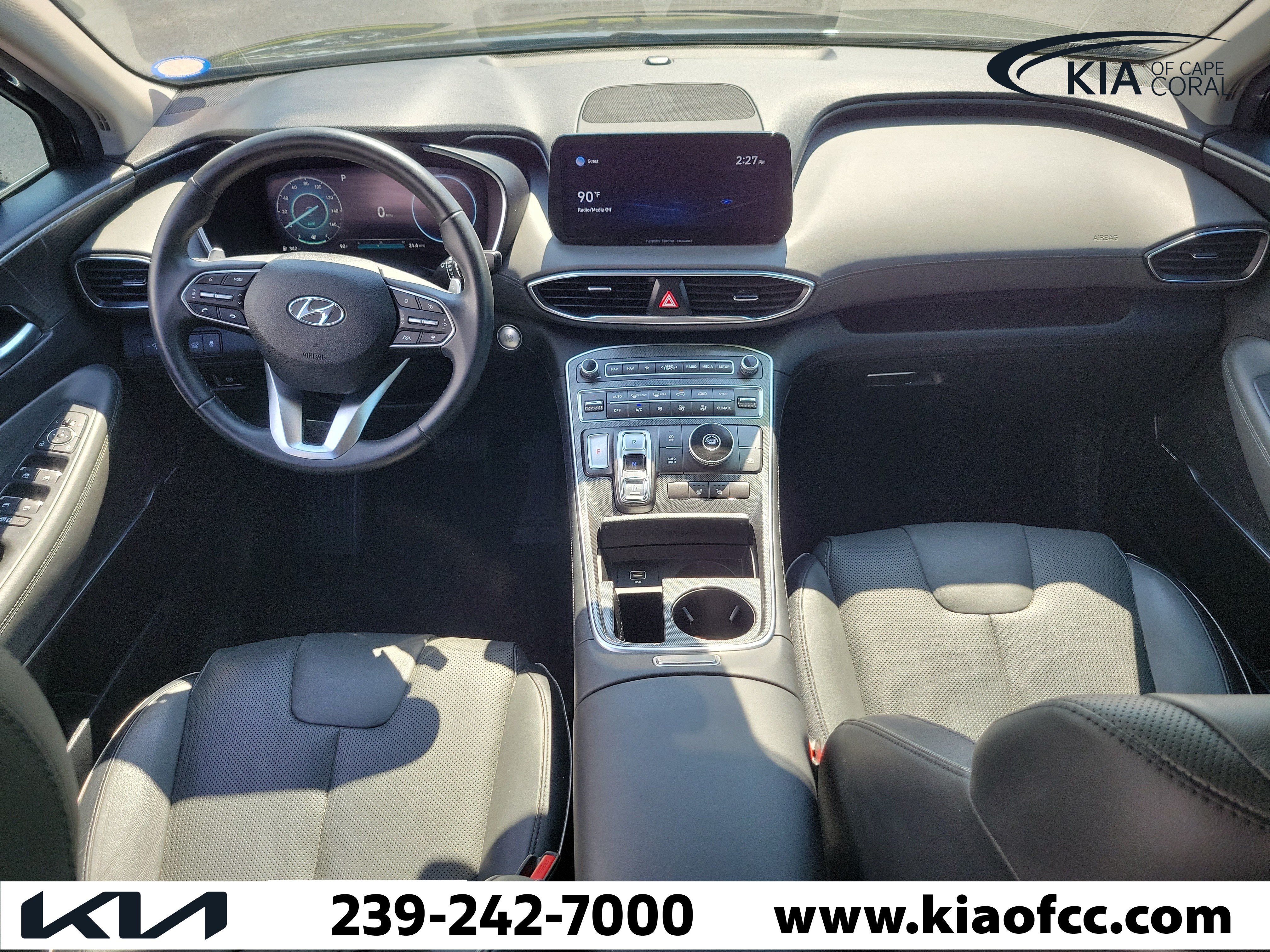 Used 2021 Hyundai Santa Fe SEL w/ Convenience + Premium Package FWD image 17