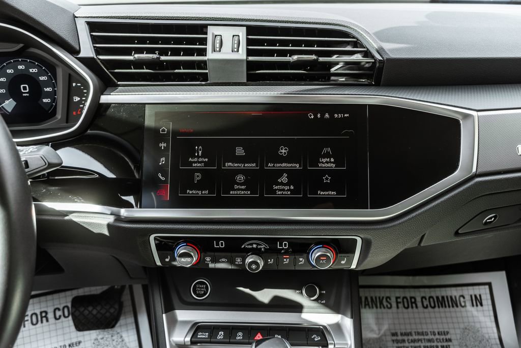 Used 2024 Audi Q3 2.0T Premium image 18