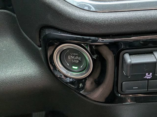 Used 2025 Chevrolet Silverado 1500 LTZ w/ Technology Package AWD/4WD image 27