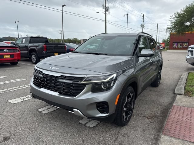 Used 2025 Kia Seltos S FWD image 4