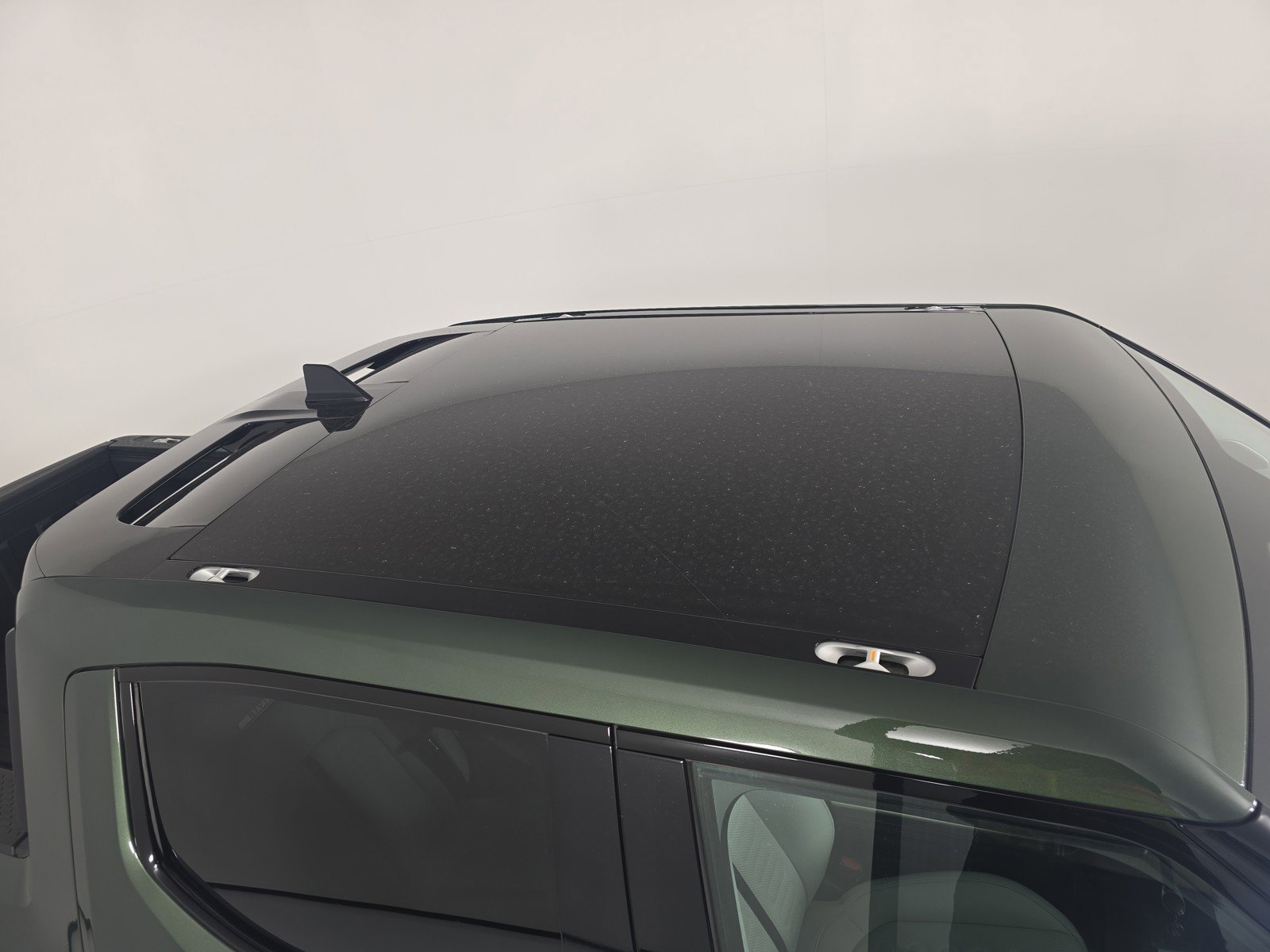 Used 2024 Rivian R1T Adventure AWD/4WD image 13