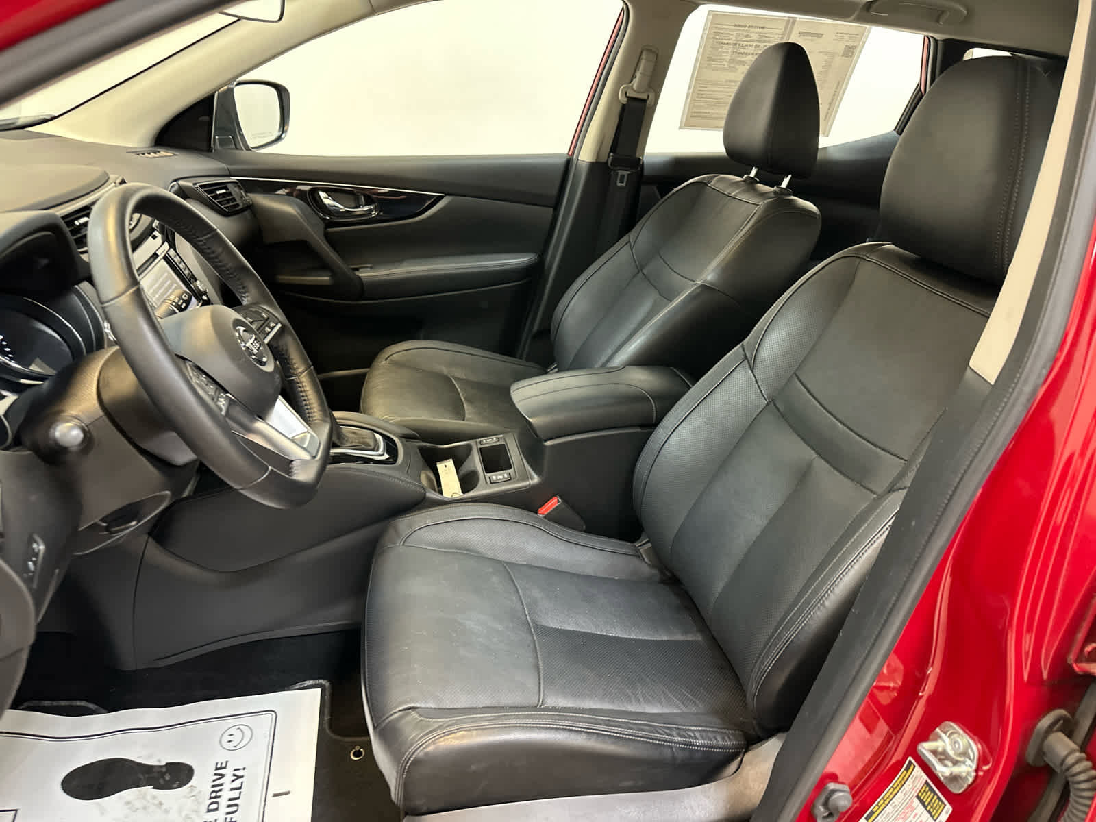 Certified 2018 Nissan Rogue Sport SL w/ SL Premium Package AWD/4WD image 4