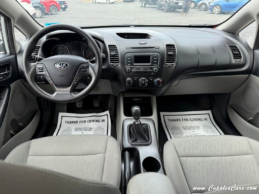 Used 2015 Kia Forte LX image 16