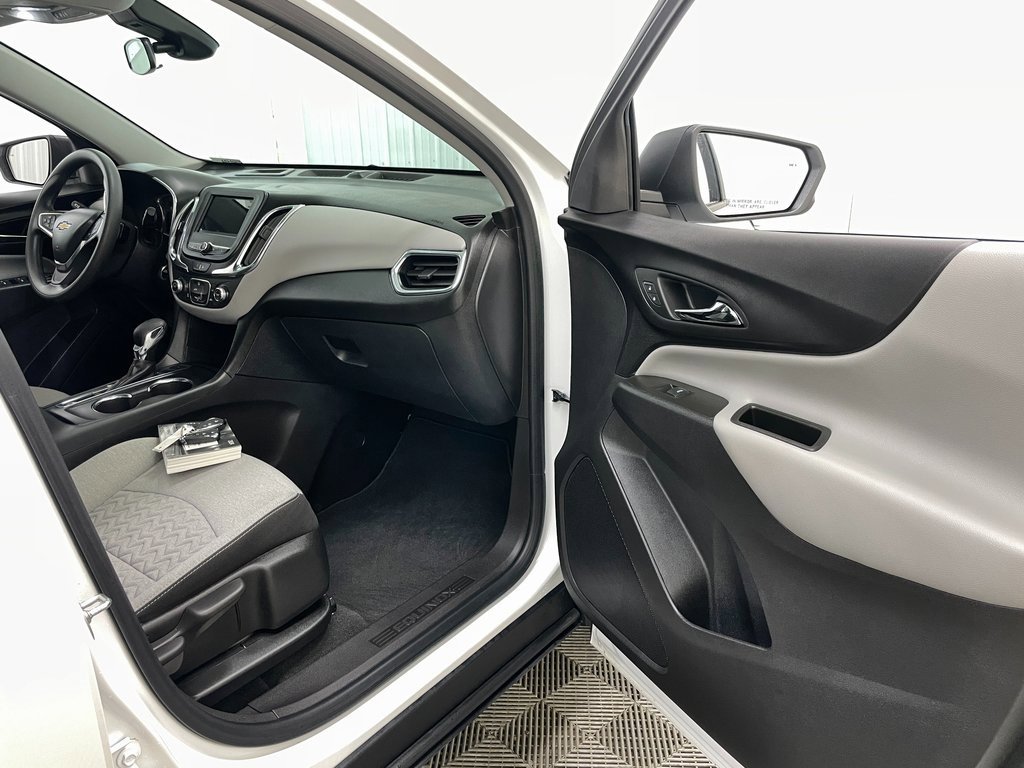 Certified 2024 Chevrolet Equinox LS w/ LS Convenience Package image 34