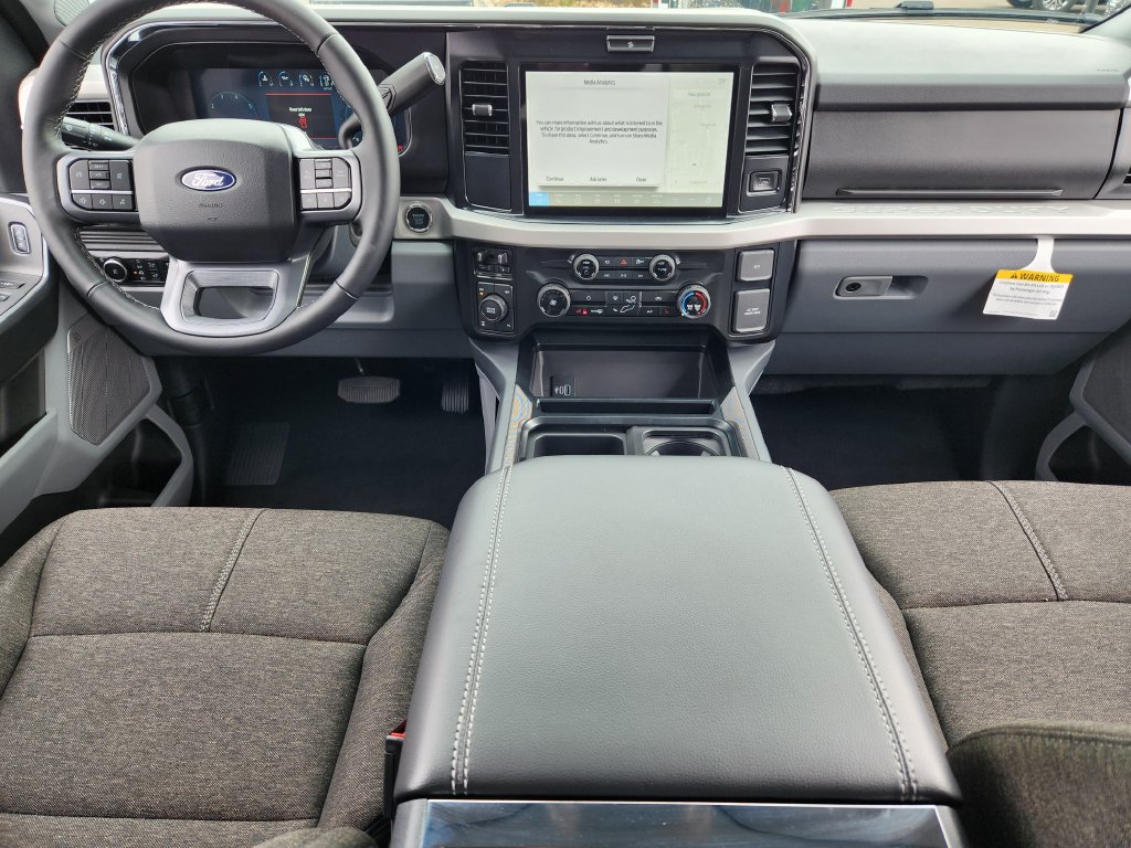 New 2027 Ford F250 XLT w/ XLT Premium Package AWD/4WD image 16