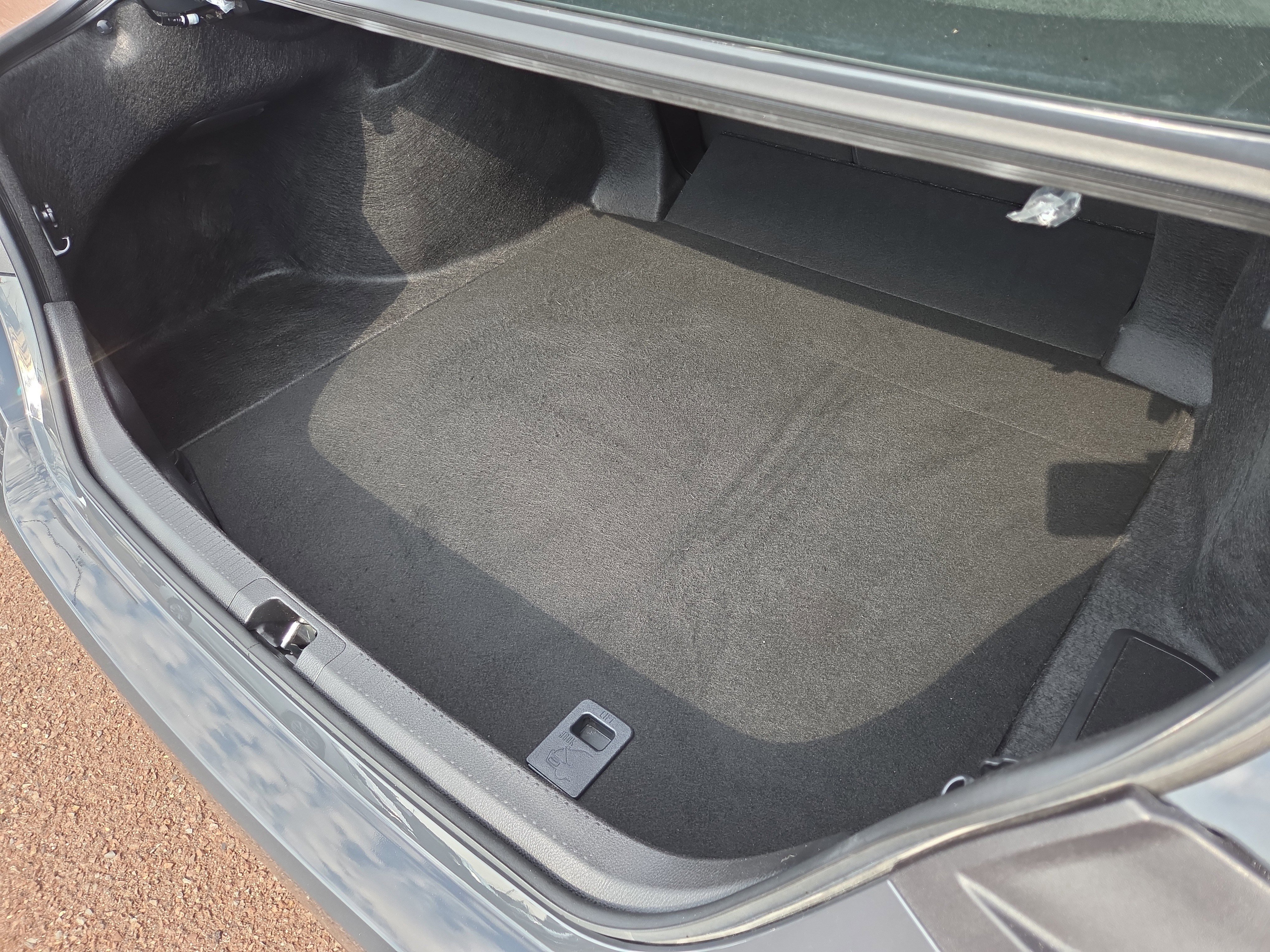 Certified 2025 Toyota Camry SE FWD image 31