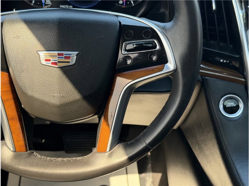 Used 2017 Cadillac Escalade Premium Luxury RWD image 40