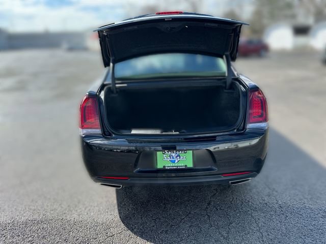 Used 2023 Chrysler 300 Touring L w/ Comfort Group image 21