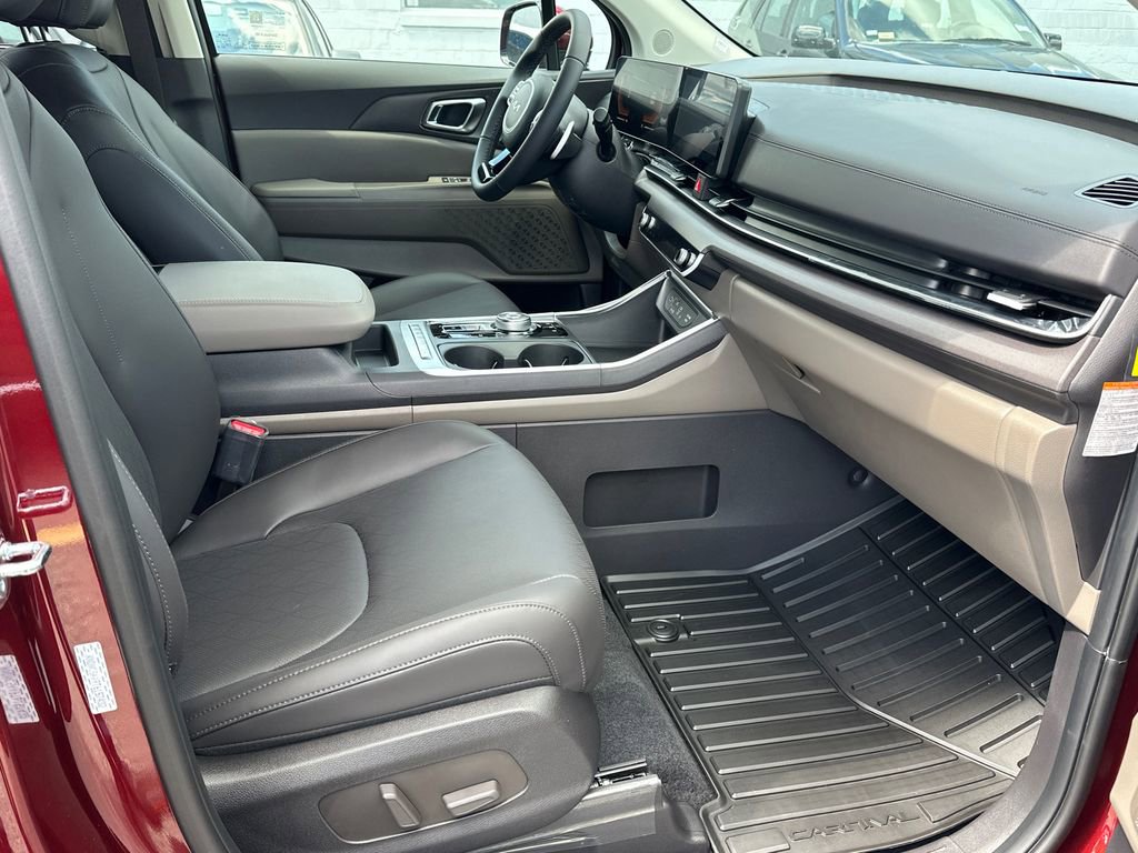 New 2026 Kia Carnival EX FWD image 12