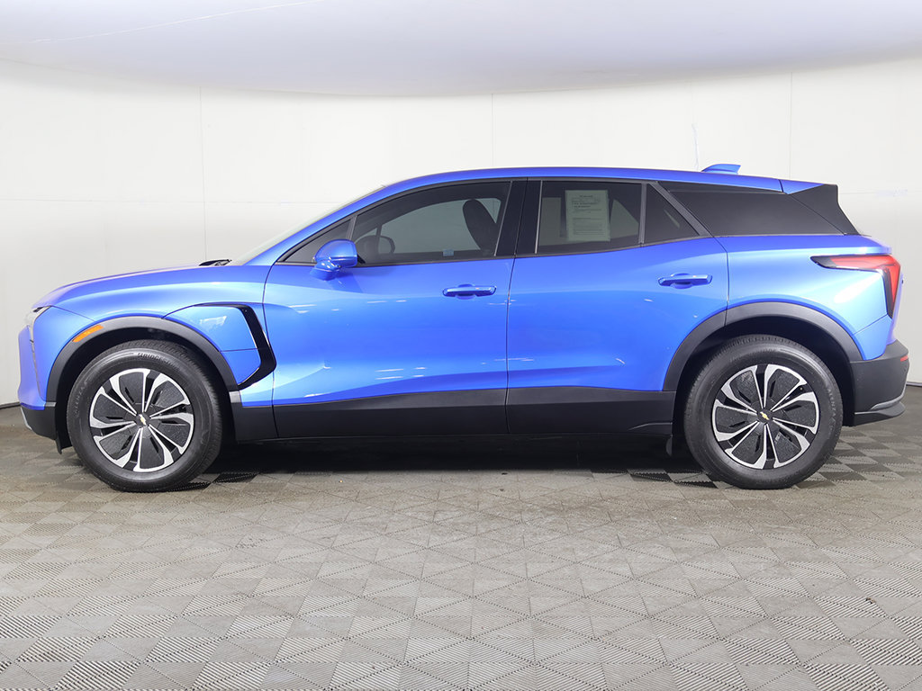 Used 2025 Chevrolet Blazer EV LT AWD/4WD image 17