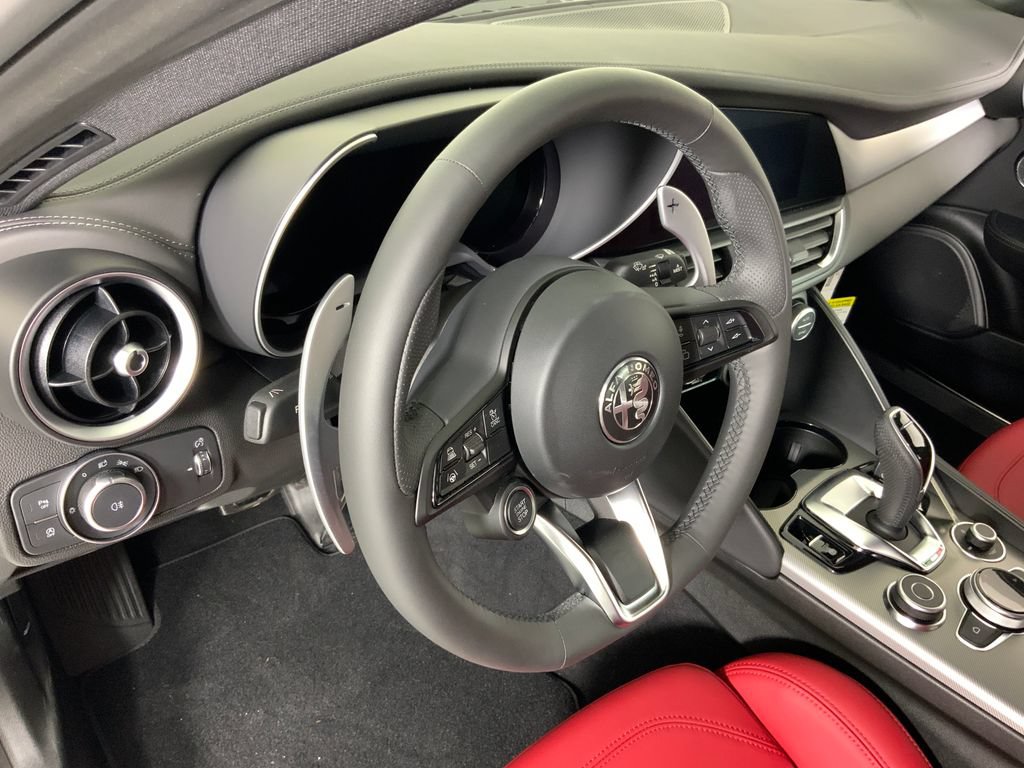 New 2026 Alfa Romeo Giulia AWD image 24
