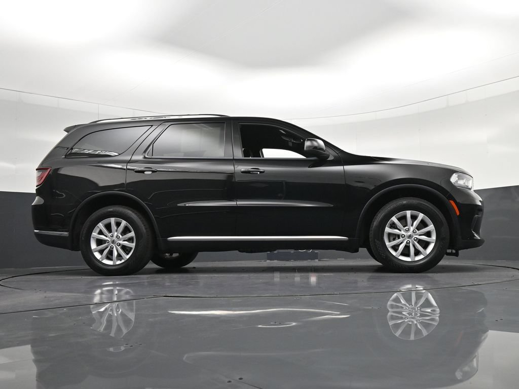 Used 2024 Dodge Durango SXT w/ 3rd Row Seating Group RWD image 31