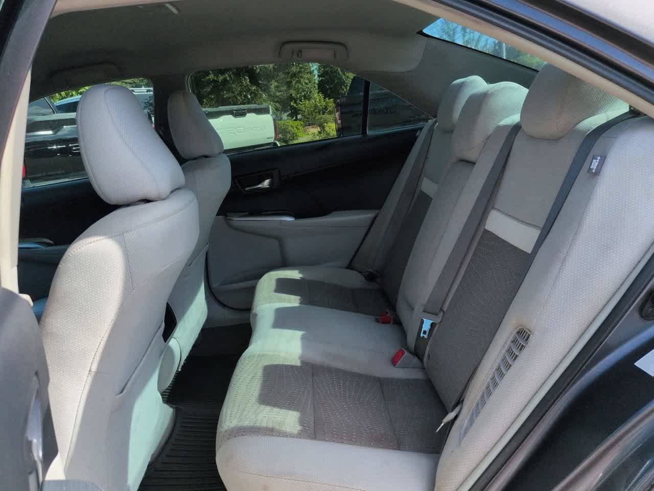 Used 2014 Toyota Camry LE FWD image 13