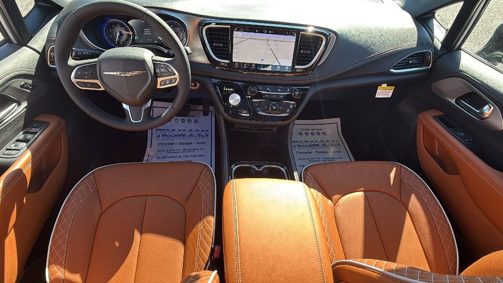 New 2026 Chrysler Pacifica Pinnacle image 15