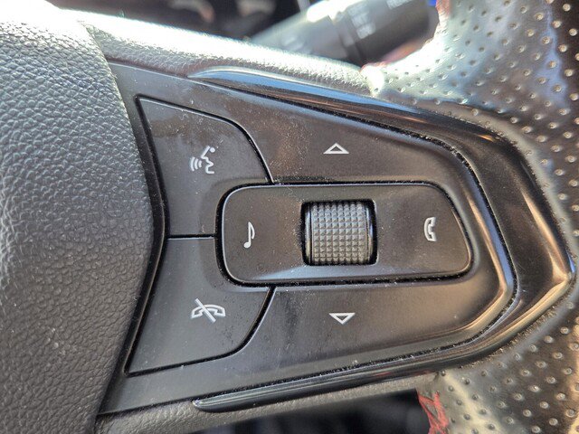 Used 2024 Chevrolet Trax RS image 28