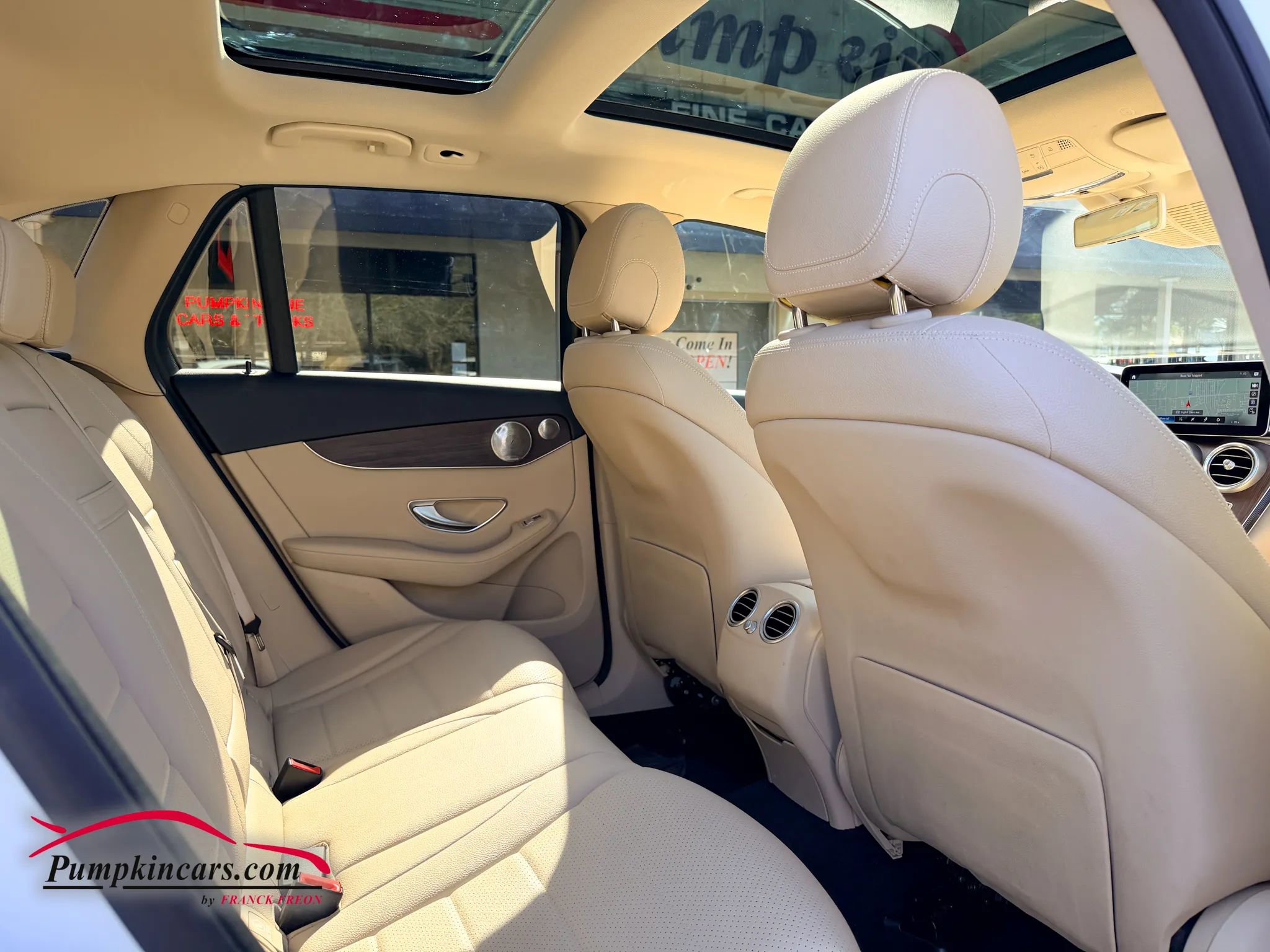 Used 2020 Mercedes-Benz GLC 300 4MATIC image 21