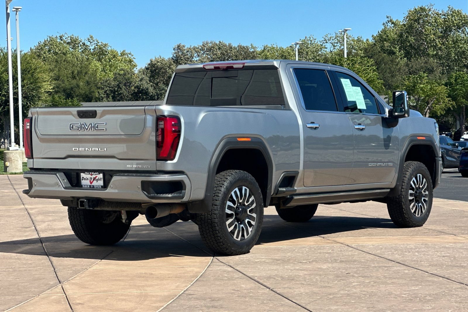 Used 2024 GMC Sierra 2500 Denali Ultimate w/ Max Trailering Package AWD/4WD image 4