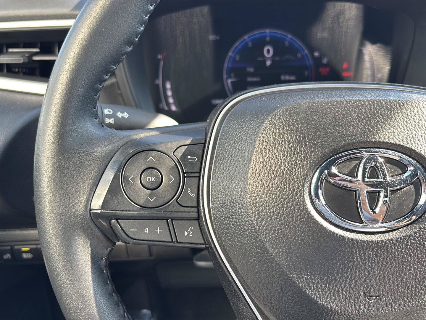 Used 2026 Toyota Corolla SE FWD image 18