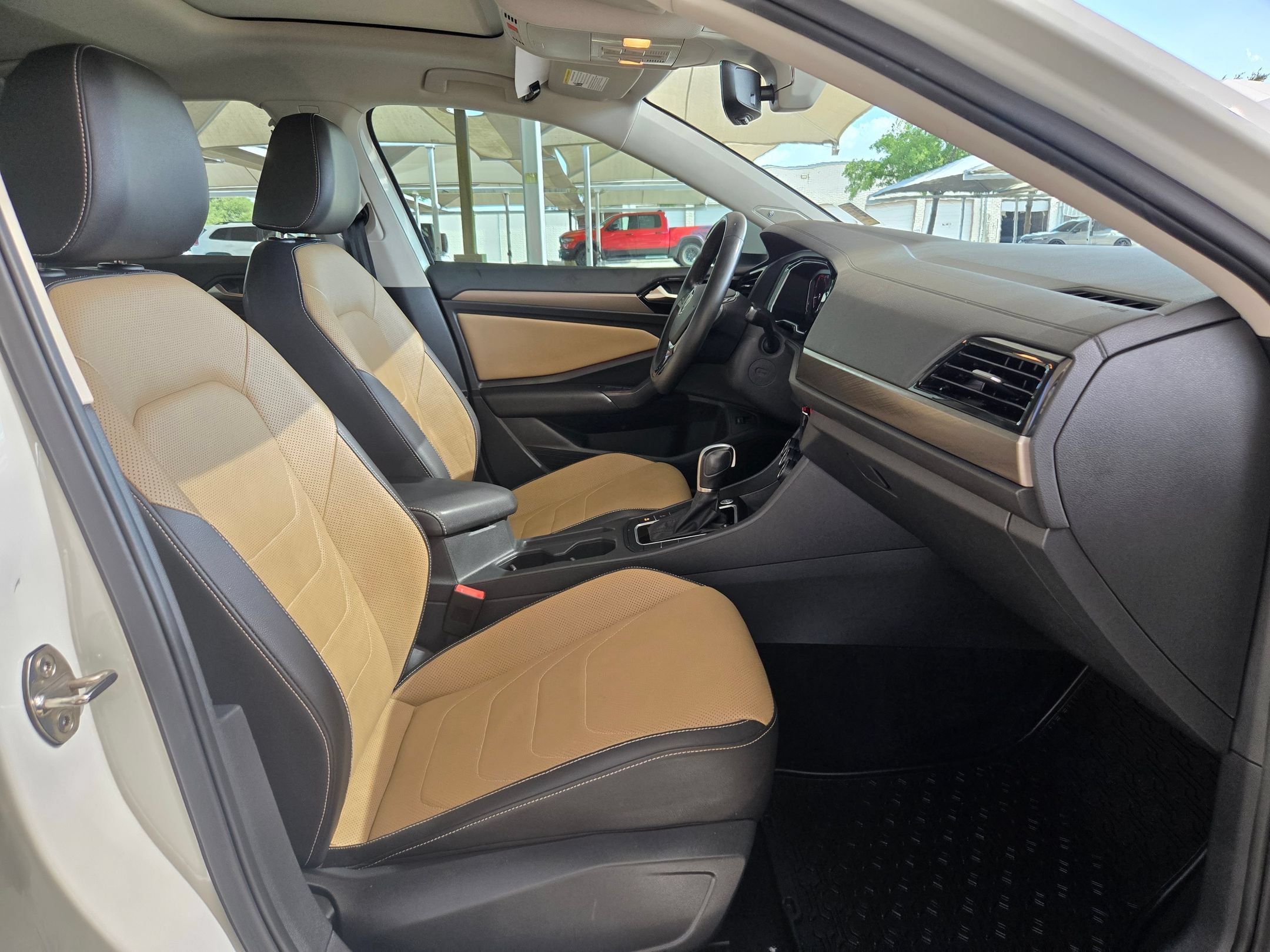 Used 2019 Volkswagen Jetta SEL Premium FWD image 29