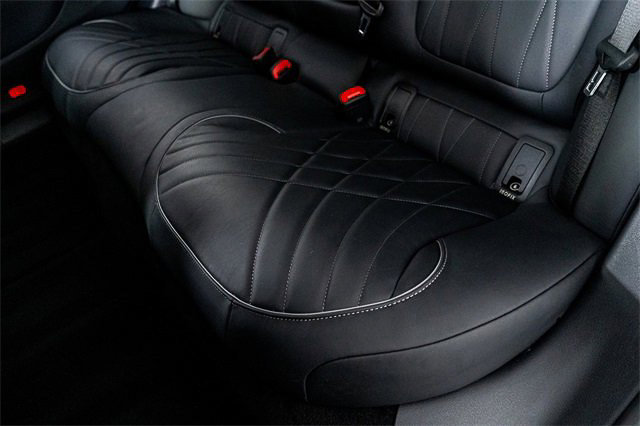 Used 2022 Mercedes-Benz EQS 580 4MATIC Sedan image 31