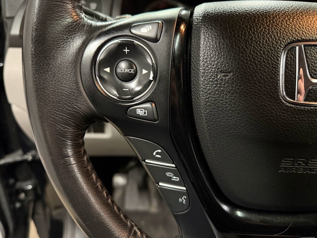 Used 2016 Honda Pilot Touring image 12