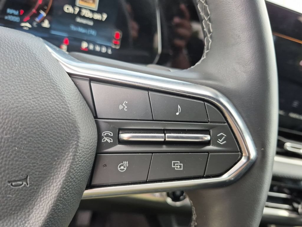 Used 2025 Chevrolet Equinox LT AWD/4WD image 22