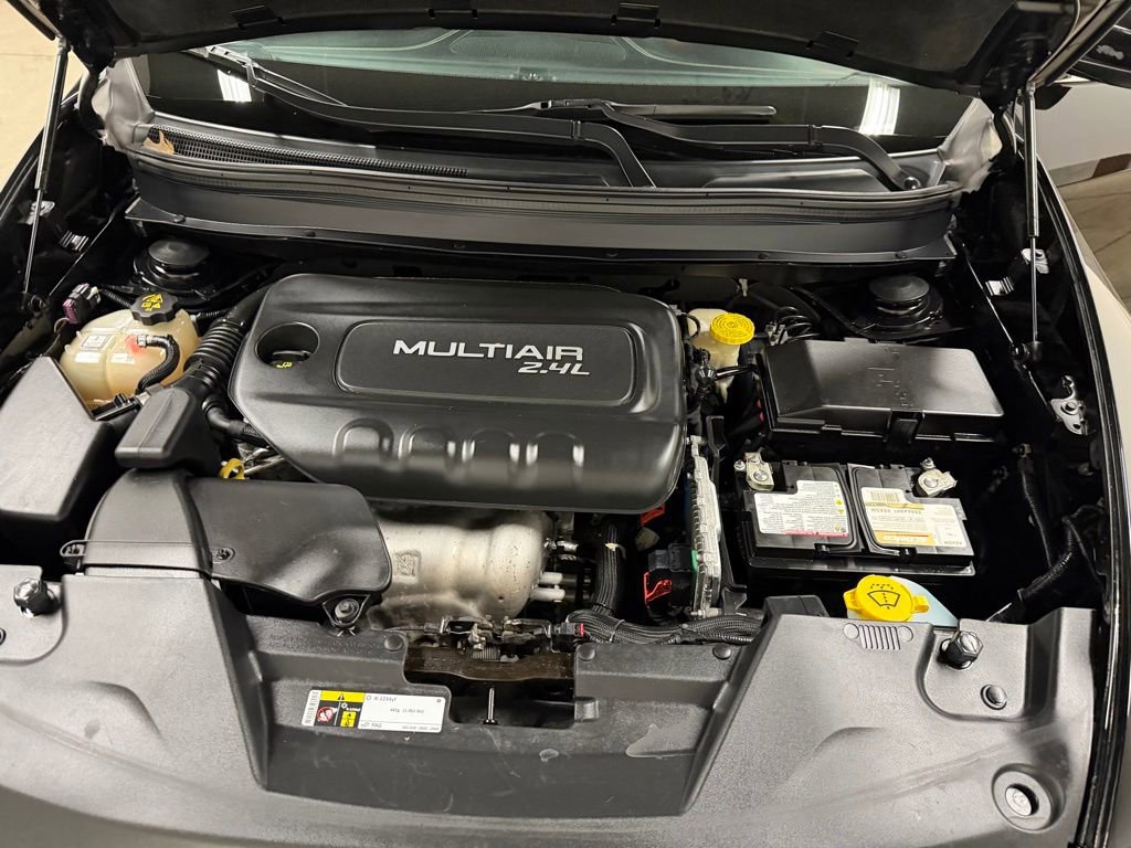 Used 2017 Jeep Cherokee Latitude w/ Cold Weather Group image 37