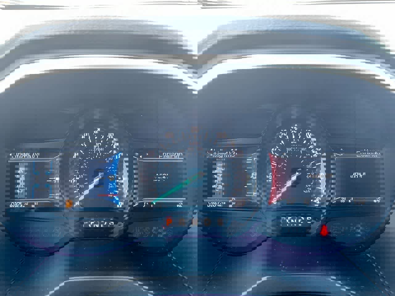 Used 2018 Ford Edge SEL w/ Equipment Group 201A AWD/4WD image 25