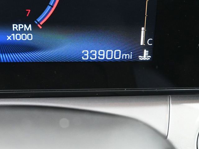 Used 2025 Chevrolet Trax LT image 35