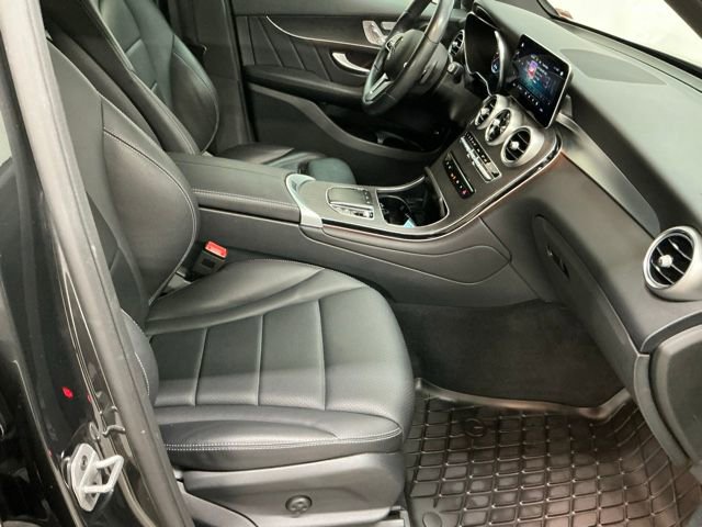Used 2021 Mercedes-Benz GLC 300 4MATIC image 19