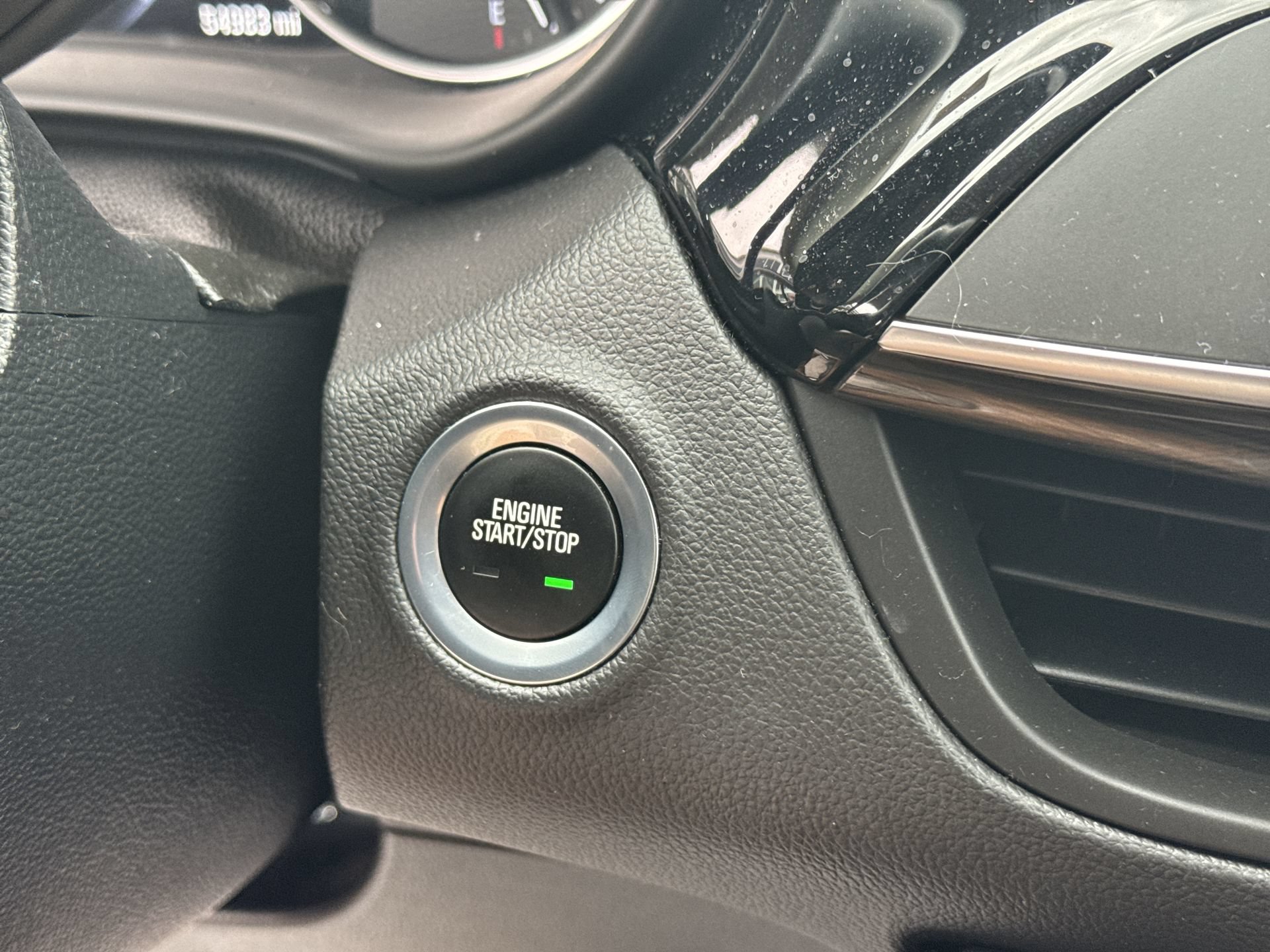 Certified 2019 Buick Envision Premium w/ Driver Confidence Package AWD/4WD image 17