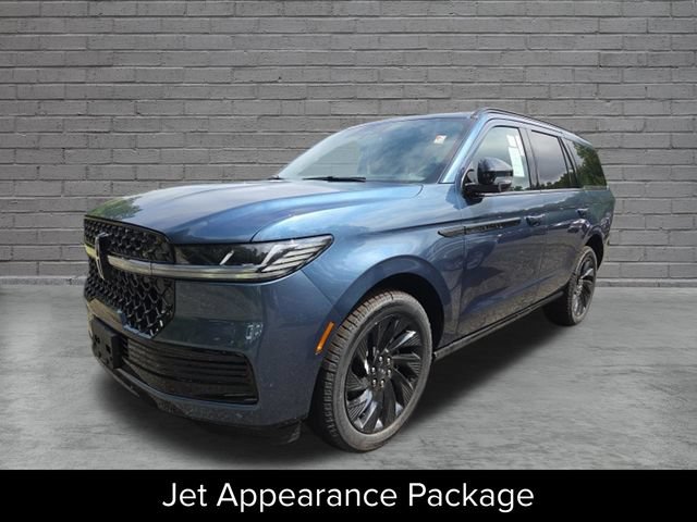 New 2027 Lincoln Navigator Reserve w/ Jet Appearance Package AWD/4WD image 3