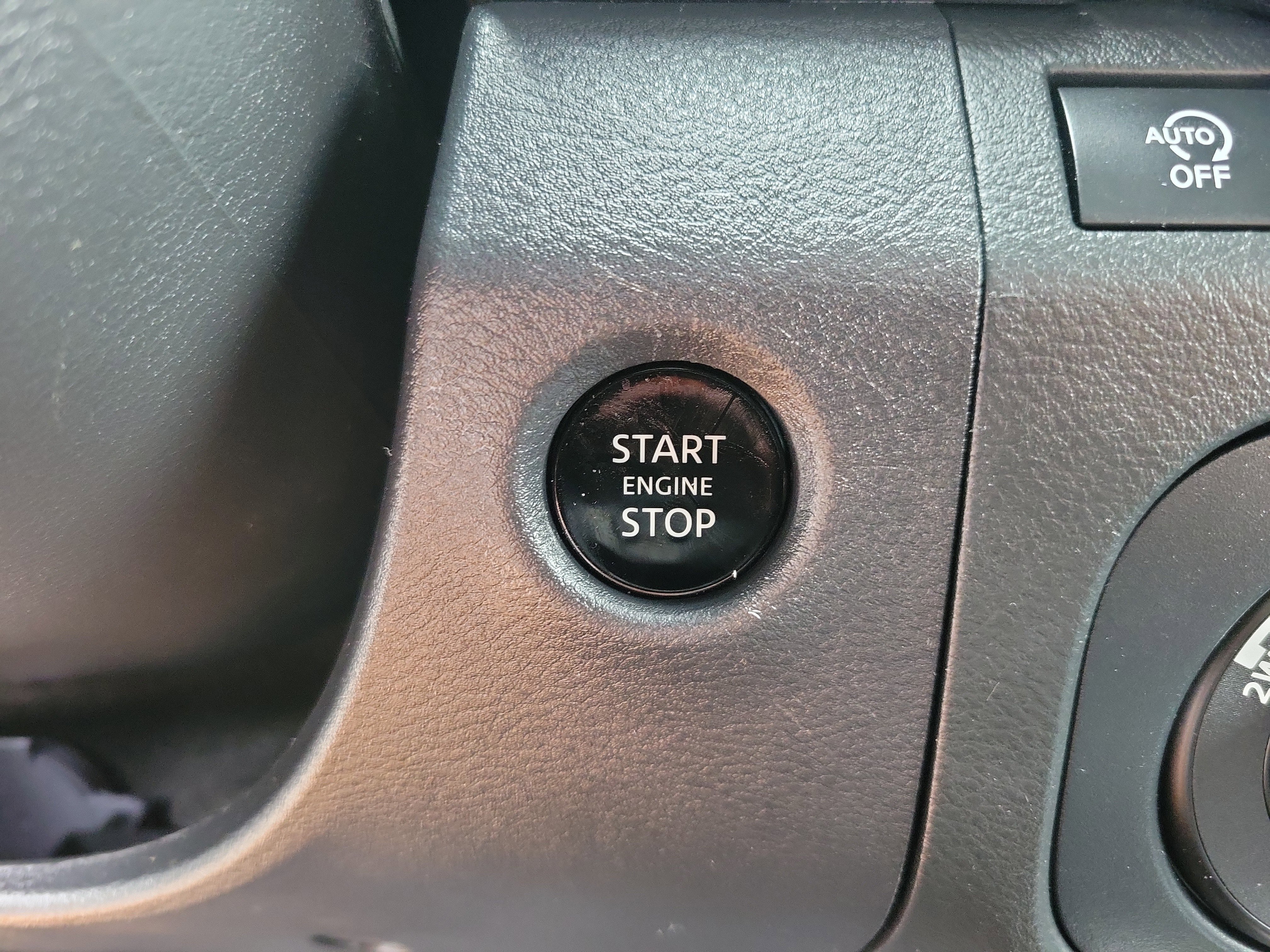 Used 2026 Nissan Frontier SV AWD/4WD image 13