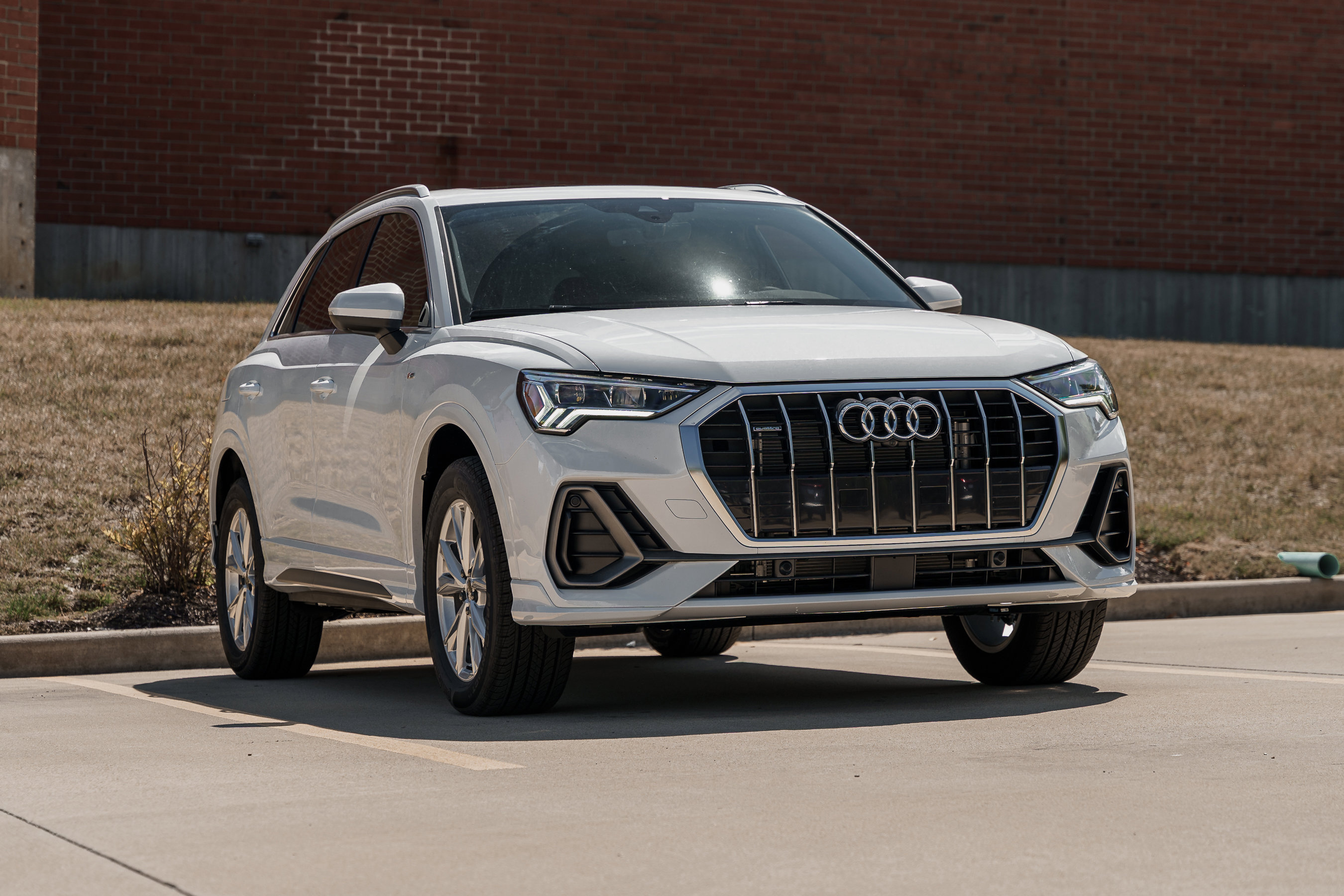 New 2025 Audi Q3 2.0T Premium Plus