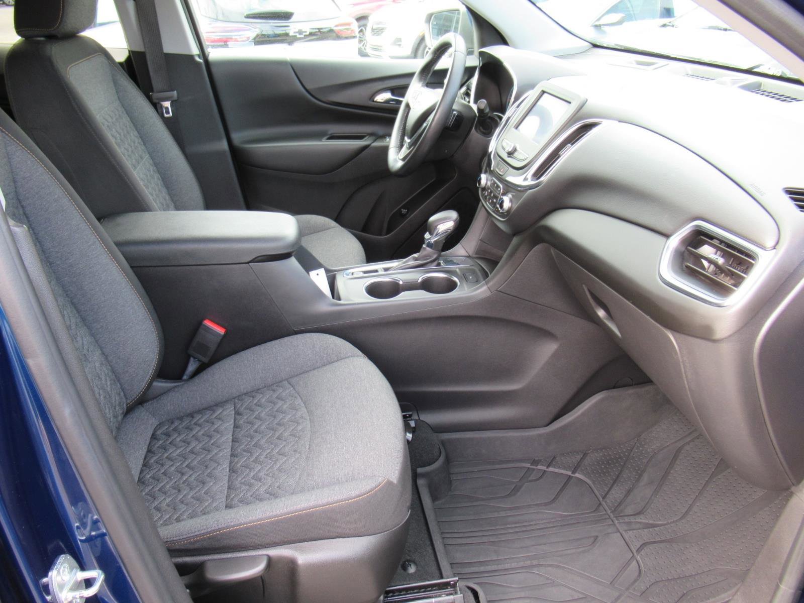 Used 2022 Chevrolet Equinox LT image 11